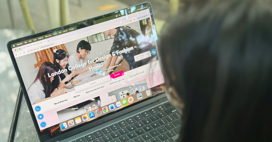 Nộp hàng trăm triệu, nhiều sinh viên suy sụp vì bằng không được Bộ GD-ĐT công nhận