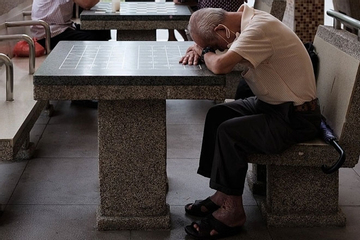 Giàu có cũng vô nghĩa: Tuổi già, tôi bị 2 con thành đạt từ chối cưu mang