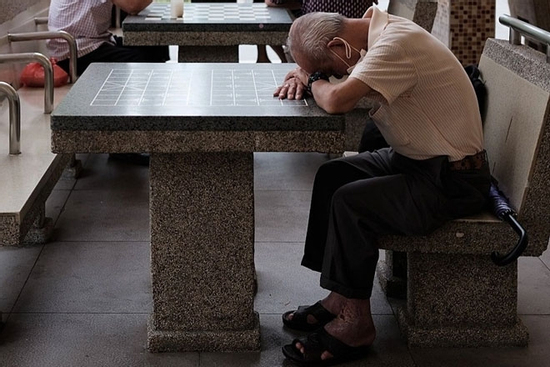 Giàu có cũng vô nghĩa: Tuổi già, tôi bị 2 con thành đạt từ chối cưu mang