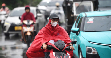 Dự báo thời tiết 13/12/2025: Miền Bắc chuyển mưa rét, Hà Nội thấp nhất bao nhiêu độ?