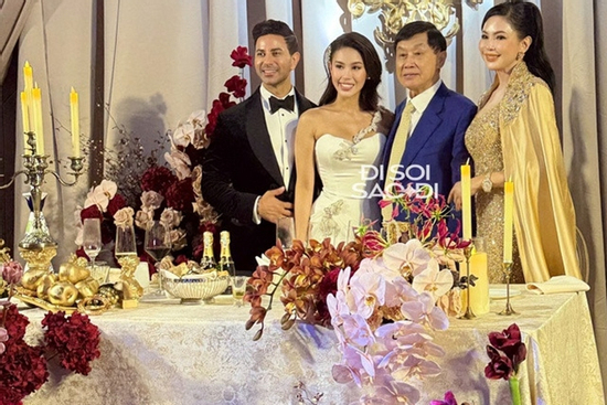 Mẹ tỷ phú của Tiên Nguyễn đẹp xuất sắc trong hôn lễ của con gái ở Đà Nẵng