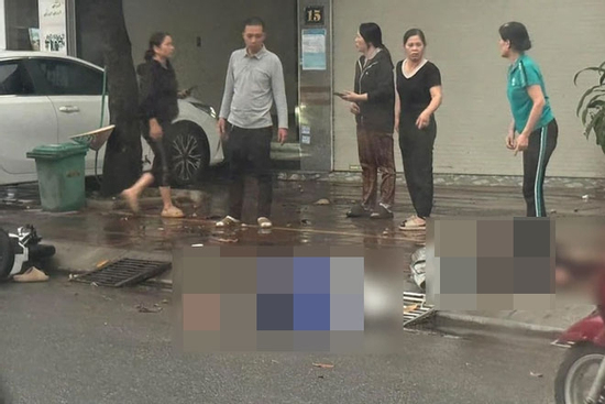 Xe tải va chạm với xe đạp điện, 2 học sinh lớp 10 ở Hải Phòng thương vong