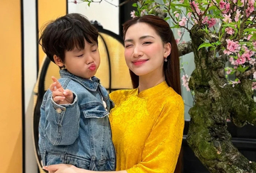 Hòa Minzy trao trả 'tài sản' cho quý tử