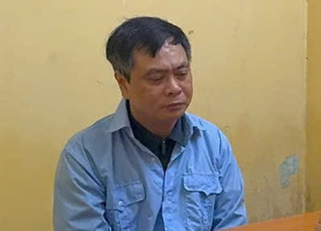 Ăn chặn tiền của sinh viên không chỉ vi phạm pháp luật mà còn vi phạm đạo đức