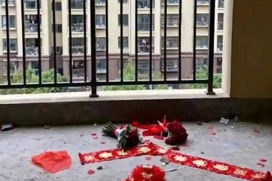 Cô gái rơi từ tầng 7 chung cư vì bị cha mẹ ép kết hôn gây rúng động