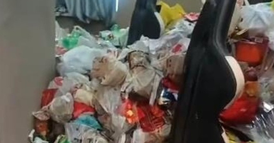 Khách trả phòng để lại 'núi rác' cao hơn 1m, khách sạn mất 3 ngày dọn dẹp