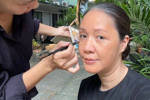 20 năm bỏ nghề của nữ diễn viên được khen giống NSND Lê Khanh