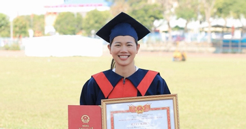 Kình ngư Nguyễn Thị Ánh Viên tốt nghiệp thạc sĩ sau 3 năm theo học