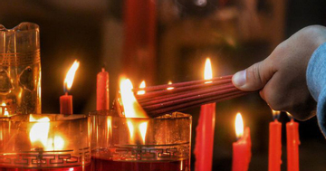 Mùng 1 tháng 11 âm lịch ngày mai: Giờ đẹp thắp hương và những điều nên kiêng để cả tháng may mắn
