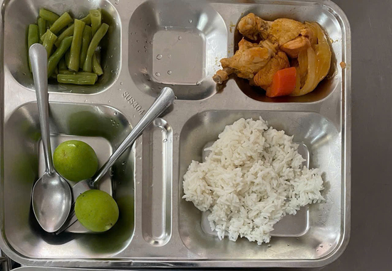 Trường THPT Trưng Vương lên tiếng về 'suất ăn bán trú ít ỏi’