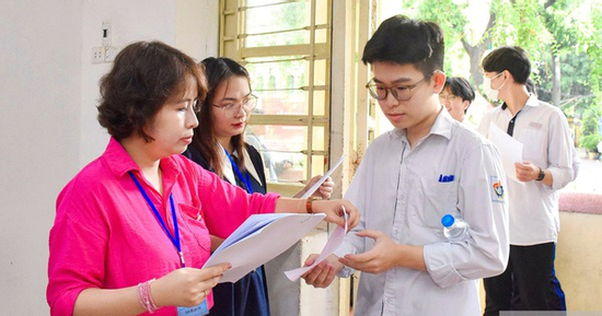 Bỏ hay giữ kỳ thi tuyển sinh vào lớp 10?