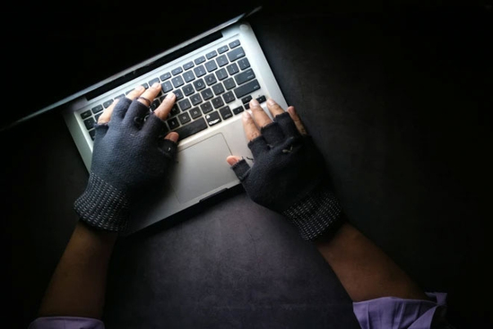 Học sinh giỏi công nghệ lừa 15 tỷ đồng của shop online, nhận án tù 6 năm