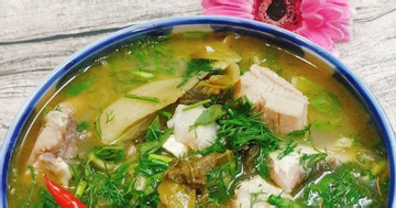 Người đàn ông tổn thương gan, thận sau khi ăn cố bát canh cá