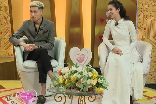 Cô gái Tây Ban Nha làm dâu Hải Phòng, bất ngờ với hàng xóm quê chồng