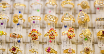 Giá vàng hôm nay 21/12/2025 neo ở ngưỡng cao, kỳ vọng vượt đỉnh mới