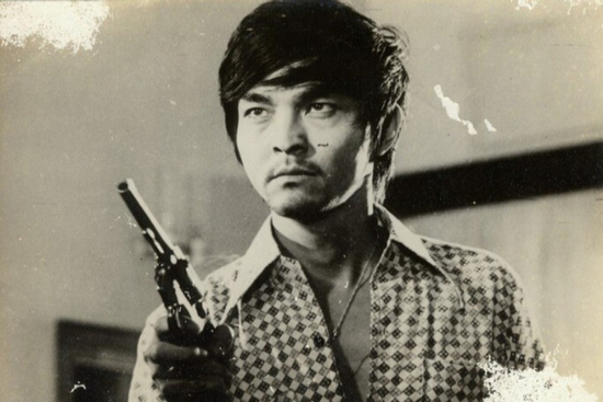 Nam NSND nổi danh một thời: Suýt làm phi công, tìm được bố ở Pháp nhờ nổi tiếng