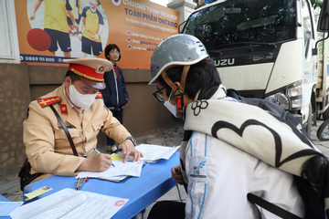 Công an Hà Nội gửi danh sách hơn 2.000 học sinh vi phạm giao thông cho Sở giáo dục