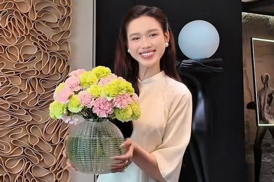 Đỗ Thị Hà sau 2 tháng làm dâu hào môn: Sống kín tiếng, thích trổ tài nữ công gia chánh