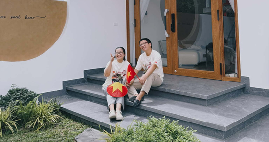 Vợ chồng trẻ chi gần 2 tỷ đồng, dựng căn nhà 'không giống ai' ở Nghệ An