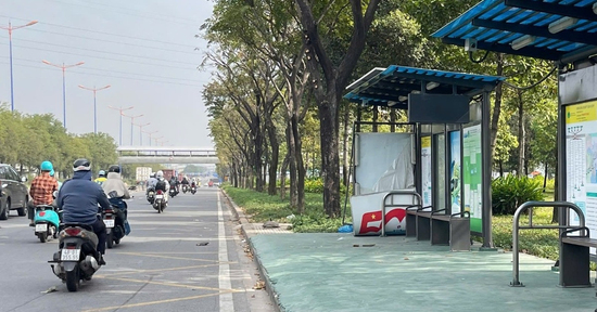 Nam thanh niên tử vong tại trạm xe buýt