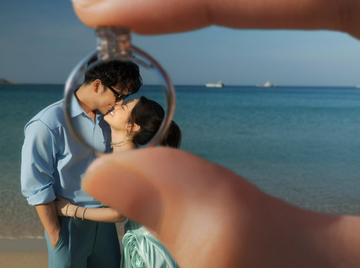 Vợ kém 16 tuổi của Đoàn Minh Tài khoe ảnh cưới mang phong cách độc lạ