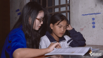 Thầy cô mở lớp học đặc biệt tại nhà học sinh mỗi tối thứ 5