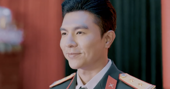 Mỹ nam hot nhất 'Mưa đỏ' gây sốt với tạo hình bộ đội đẹp trai trong phim VTV