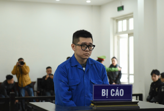 Lý do hoãn phiên tòa xét xử người đàn ông hành hung phụ nữ tại chung cư ở Hà Nội