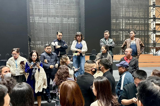 Show nhạc ở Hà Nội khán giả tới mới thông báo hủy: Bài học nhãn tiền