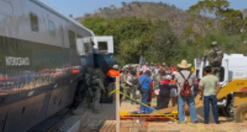 Tại nạn tàu hỏa thảm khốc ở Mexico, hơn 100 người thương vong