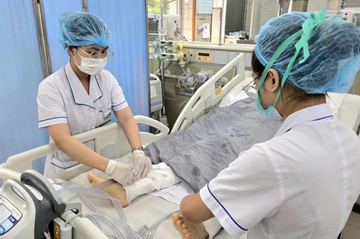 Nạn nhân hôn mê sâu trong vụ lật xe từ thiện ở Lào Cai đã tỉnh lại