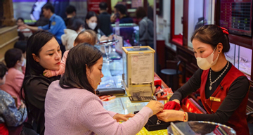 Giá vàng 'rơi tự do' 3-4 triệu đồng chỉ sau một đêm, lời cảnh báo với nhà đầu tư