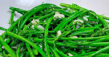 Loại rau xưa nay chỉ tuốt lá nấu canh, nhưng làm theo cách này lại cực ngon, giòn vô cùng và ai ăn cũng bất ngờ