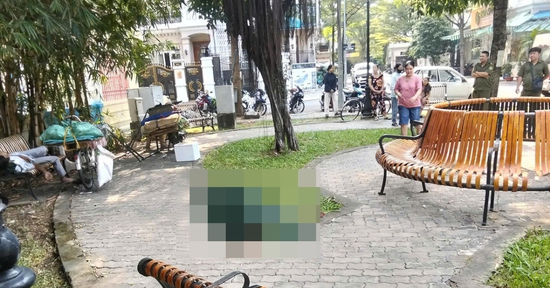 Phát hiện thi thể nam thanh niên trong công viên ở TPHCM