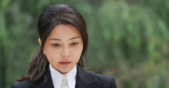 Cựu Đệ nhất phu nhân Hàn Quốc đối mặt mức án 15 năm tù giam