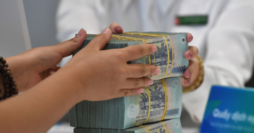 Lãi suất ngân hàng hôm nay 4/12/2025: Nhà băng tăng mạnh sau gần 1 năm im ắng