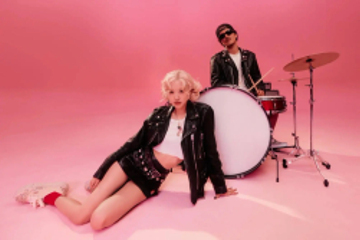 Vì sao 'APT.' của Rosé và Bruno Mars thống trị bảng xếp hạng năm 2025?