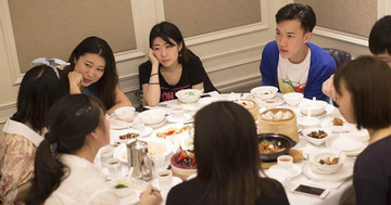 Họp lớp chỉ vui khi bạn biết giữ miệng: 5 giới hạn không được bước qua, đặc biệt 1 điều về tiền