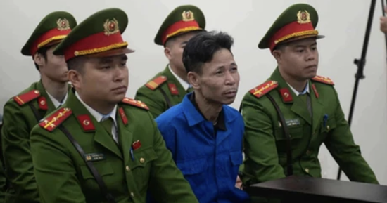 Xét xử người đàn ông đổ xăng vào quán cà phê phóng hỏa làm 11 người tử vong