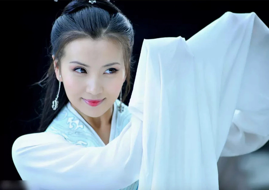 Điêu Thuyền đẹp nhất màn ảnh: Từ bỏ nghệ thuật cưới đại gia, giờ làm giảng viên