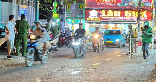 Bắt giữ tài xế công nghệ đâm chết chủ quán vì mâu thuẫn xin nước đá