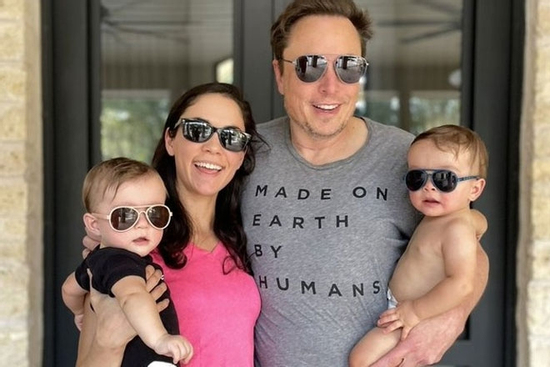 Elon Musk lại có thêm con thứ 14