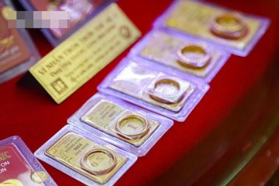 Giá vàng hôm nay 13/3: Thế giới vẫn tăng, vàng nhẫn trong nước đắt chưa từng có