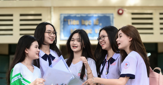 Trường học ở TPHCM ôn thi tốt nghiệp không quá 3 tuần, không lạm dụng dạy thêm