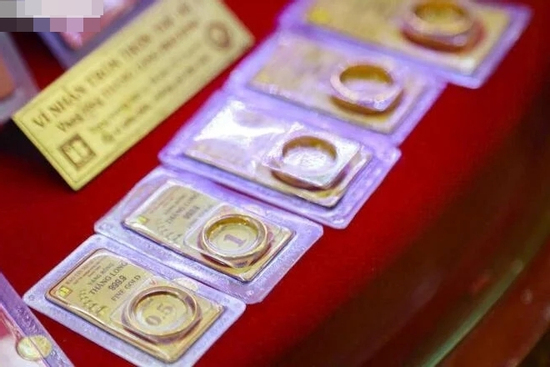 Giá vàng liên tục lập đỉnh, người mua vàng lãi đậm sau 1 tuần