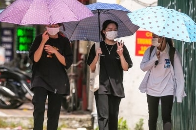 Miền Bắc chuyển nắng mạnh, có nơi chạm ngưỡng 34°C