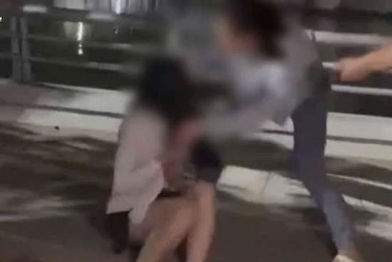 Đi tù vì đánh ghen