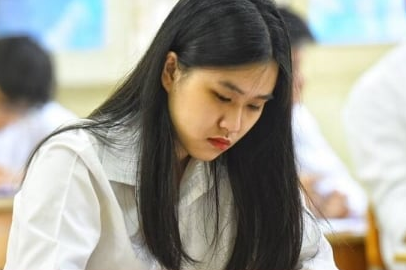 Nhiều trường sư phạm xét tổ hợp 'lạ' không môn chính, thí sinh hoang mang
