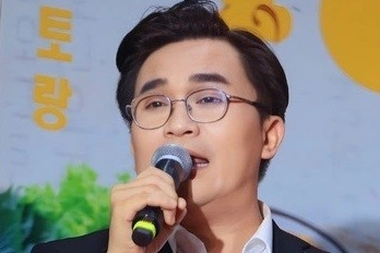 NSƯT Đại Nghĩa xin lỗi vụ ngồi trên xe cứu thương đến họp báo: 'Tôi phạm phải sai lầm'