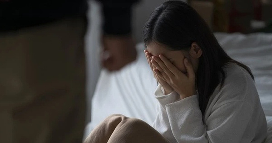 Tờ hóa đơn trong túi áo hé lộ bí mật động trời của chồng, cay đắng hơn cả, anh chỉ nói đúng 3 từ khi bị vạch trần